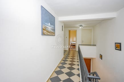 Estancia La Juventud- Chalet en Playa Grande de gran de porte. Predio esquina, con excelente distribución, ideal para vivir todo el año