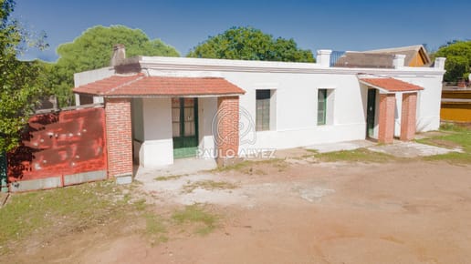 JR-Local comercial ubicado en una zona estretegica para tu próximo emprendimiento, una inversión segura.