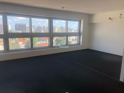 ALQUILER OFICINA POCITOS 26 DE MARZO Y MARCO BRUTO EDIFICIO NIVEL PREMIUM 115m2