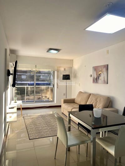 ALQUILER APARTAMENTO 2 DORMITORIOS POCITOS  AV BRASIL, PATIO 51m PARRILLERO CON MUEBLES