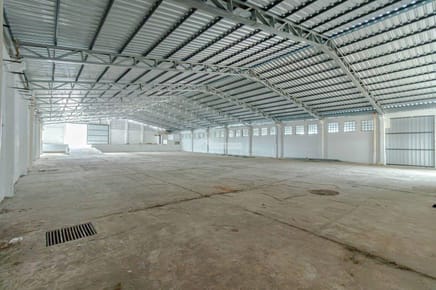 ALQUILER LOCAL GALPON DEPOSITO LOGISTICA NUEVO PARIS 1000m2 EMANCIPACIÓN A MTS DE AVENIDA GARZON