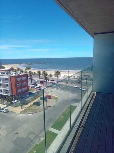 VENTA APARTAMENTO MONOAMBIENTE MALVIN RAMBLA O´HIGGINS Y 18 DE DICIEMBRE, ED TORRE ARENAS