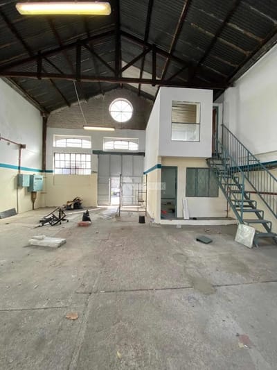 VENTA LOCAL GALPON DEPOSITO LA BLANQUEADA DULCINEA Y LUIS A. DE HERRERA Y PASOS NUEVOCENTRO 550m