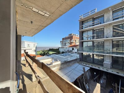 VENTA APARTAMENTO 2 DORMITORIOS BUCEO DONIZETTI Y VERDI ED.SOLARIS BUCEO TERRAZA PARRILLERO