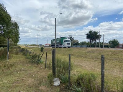 VENTA TERRENO MELILLA RUTA 102 Y RUTA 5: 109.928m2 con 511mts frente sobre Ruta 102