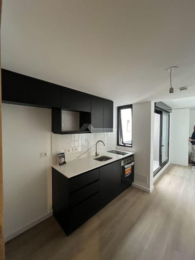 VENTA APARTAMENTO MONOAMBIENTE CORDON CONSTITUYENTE Y GABOTO ED. MET TECH TERRAZA ESTRENA
