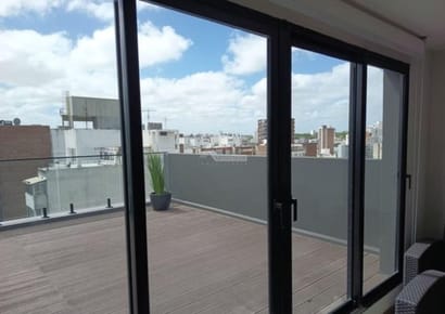 VENTA APARTAMENTO MONOAMBIENTE POCITOS BERRO Y PAGOLA ED. HARBOR BAY A 2 CUADRAS DEL MAR!