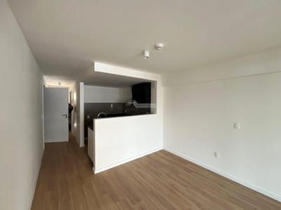 VENTA APARTAMENTO 2 DORMITORIOS PÉREZ GOMAR Y DELMIRO COSTA MALVIN ED. LYON PATIO PARRILLERO