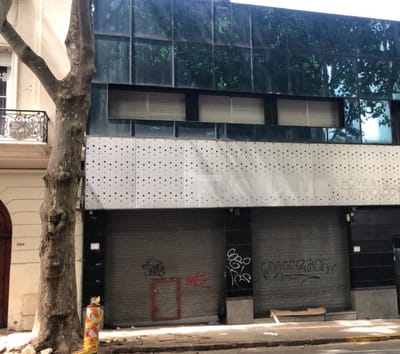 VENTA LOCAL COMERCIAL CENTRO SORIANO Y RIO NEGRO 1450mts MUY BUENA RENTA