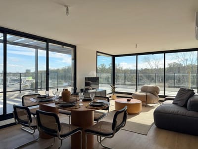 VENTA PENTHOUSE 3 DORMITORIOS BARRA CARRASCO AV AL PARQUE Y A LA PLAYA ED BOSQUE PENTHOUSE PARRILLER