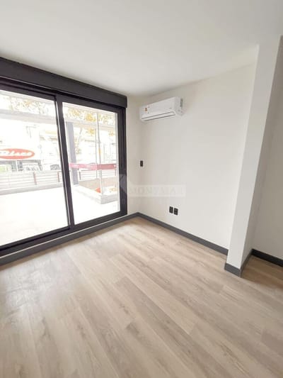 VENTA APARTAMENTO 1 DORMITORIO CORDÓN FERNANDEZ CRESPO Y URUGUAY ED VENTO CORDÓN PATIO-TERRAZA 17M2