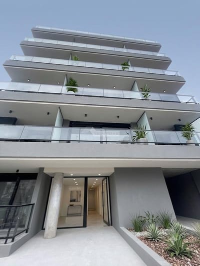 VENTA APARTAMENTO MONOAMBIENTE MALVIN RIVERA Y CONCEPCIÓN DEL URUGUAY ED. D CONCEPCIÓN CON PATIO