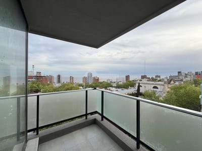VENTA APARTAMENTO 2 DORMITORIOS CENTRO CANELONES Y MICHELINI ED. MET CITY AL FRENTE DOBLE TERRAZA
