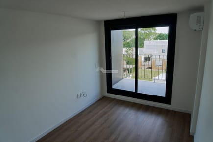 VENTA APARTAMENTO 1 DORMITORIO MALVIN DECROLY Y 18 DE DICIEMBRE ED. UNDICI TERRAZA Y DISEÑO