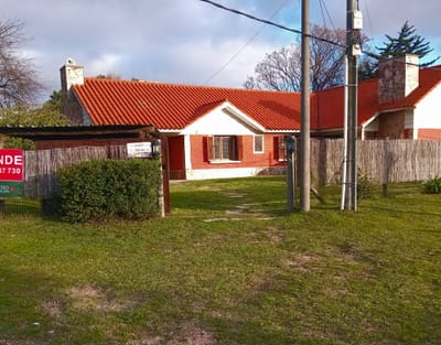 Venta De Casa En Solymar A 3 Cuadras Del Mar