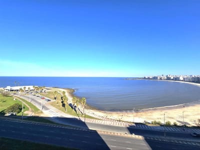 Alquiler Apartamento Pocitos 3 Dormitorios y servicio 4 Baños Garaje