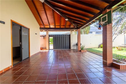 Casa en Fernando de la Mora Zona Norte