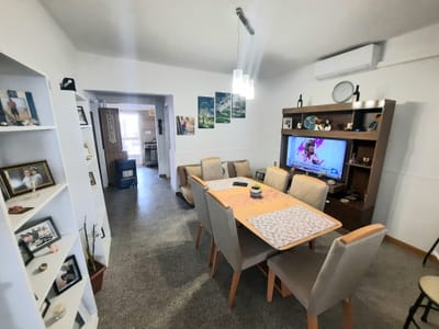 Casa Malvin Norte, sobre Rbla Euskalerria, Ideal Empresa, Impecable PU