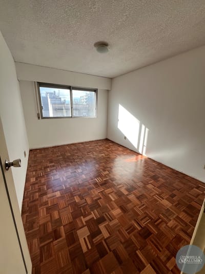 Apartamento 1 dormitorio y cochera doble en Cordón - 18 de Julio