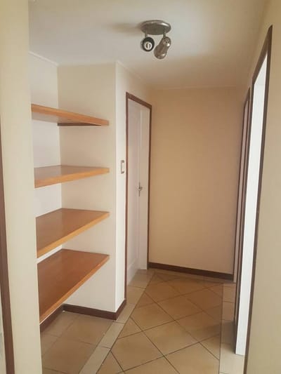 alquilo departamento sobre Av. Banzer en santa Cruz llamar 77009022