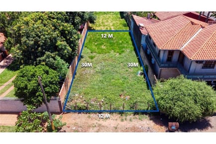 Terreno a 300 mts de Mcal López, zona residencial.