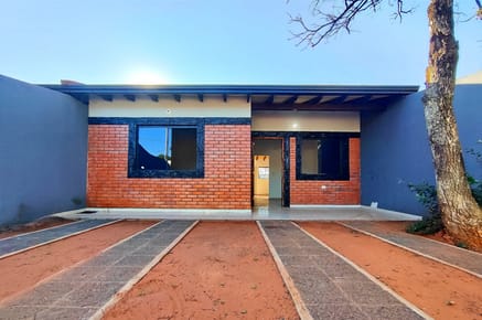CHALET A ESTRENAR - ÑEMBY