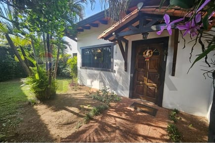 EN VENTA HERMOSA CASA EN FERNANDO DE LA MORA 