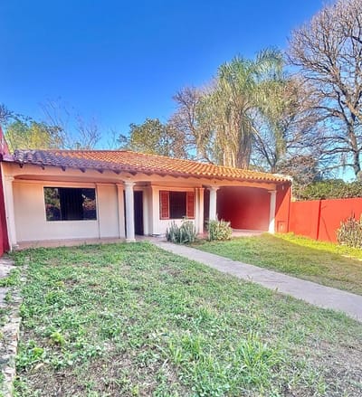 CASA EN ÑEMBY EN VENTA