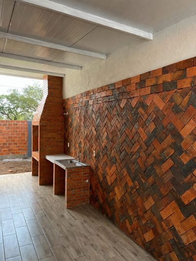 CASA A ESTRENAR EN VENTA EN LIMPIO – BARRIO AMANECER
