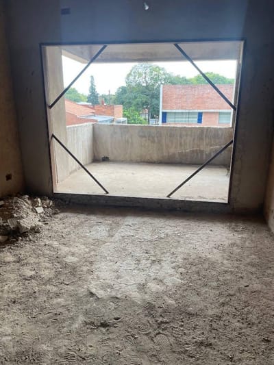 Venta de Edificio de departamentos a terminar en barrio los laureles