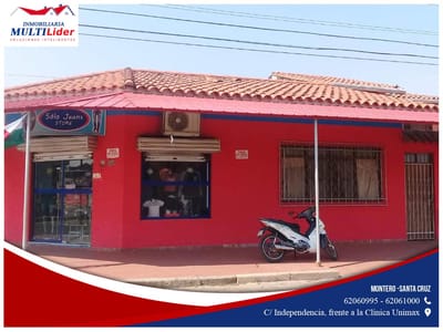 CASA EN VENTA EN PLENO CENTRO DE LA CIUDAD DE MONTERO