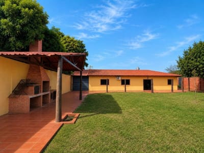 Vendo hermosa casa quinta en San Lorenzo