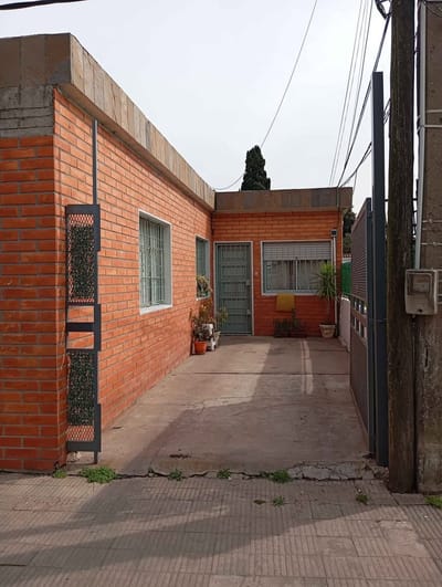 200m Construidos. Barrio Ituzaingó
