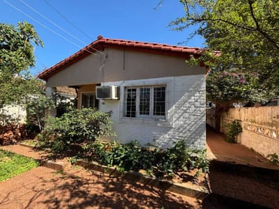 CASA EN VENTA EN ESQUINA – BARRIO SAN PABLO