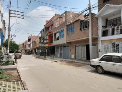CASA EN VENTA DE 120M2 CON TITULO Y EN BUENA UBICACIÓN