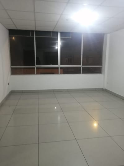ALQUILO OFICINA VISTA EXTERNA 2DO PISO AV LA MAR 758 MIRAFLORES