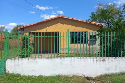 CASA EN VENTA YPANÉ - CENTRAL