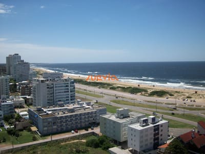 Apartamento - Playa Brava Parada 3