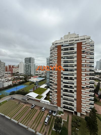 Departamento - Playa Brava