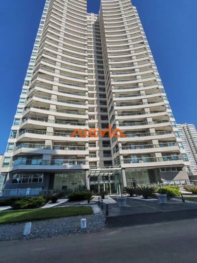 VENDO EXCELENTE APTO DE 2 DORM+DEPENDENCIA , 4 BAÑOS EN TORRE LOOK BRAVA