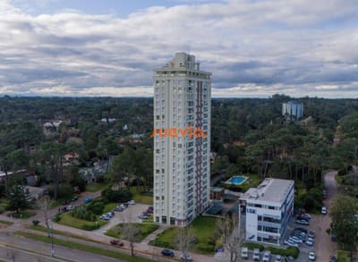 EDIFICIO FONTAINBLEAU APTO DE 3 DORM + 2 BAÑOS