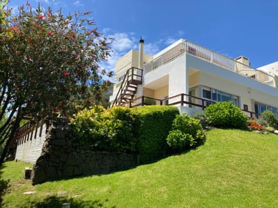 Ofrezco Depto Por Temporada De Verano,claro, Prolijo, Funcional A 50 M Playa