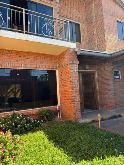 HERMOSA CASA  AMOBLADA EN ALQUILER EN ASUNCIÓN