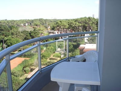 Moderno, con todos los servicios. 2 dorm. 2 baños.