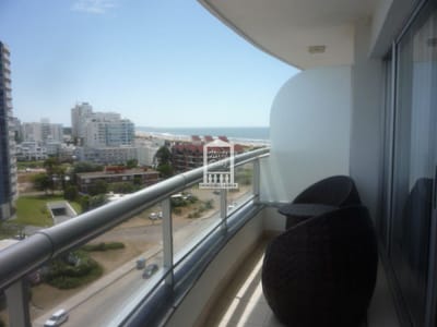 OPORTUNIDAD !! Playa Brava, excelente ubicación.