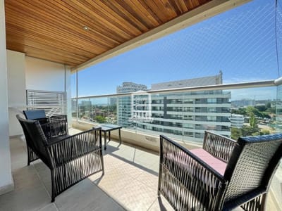 Playa brava, torre premium con todas los amenities.