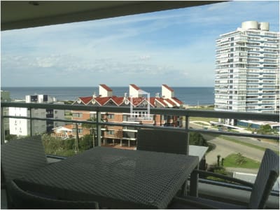 Playa Brava, con vista al mar