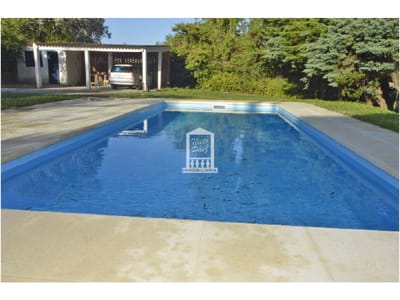 San Rafael, con piscina.
