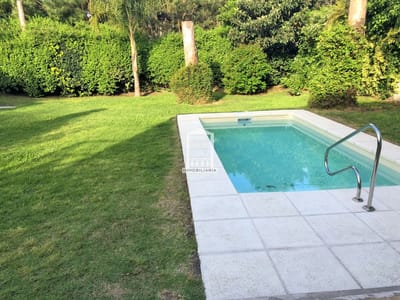 Pinares, con piscina, wifi, parrillero.