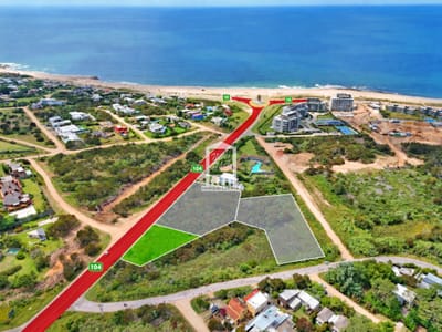 10 padrones sobre ruta 104, con vista al océano.